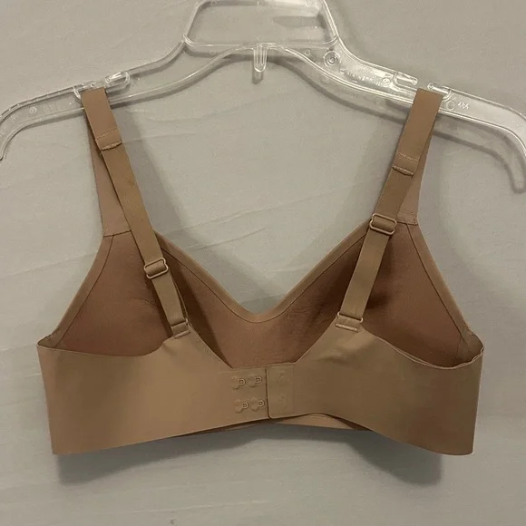 Lululemon Athletica Seamless Bra in Brown 34B - Picture 4 of 4